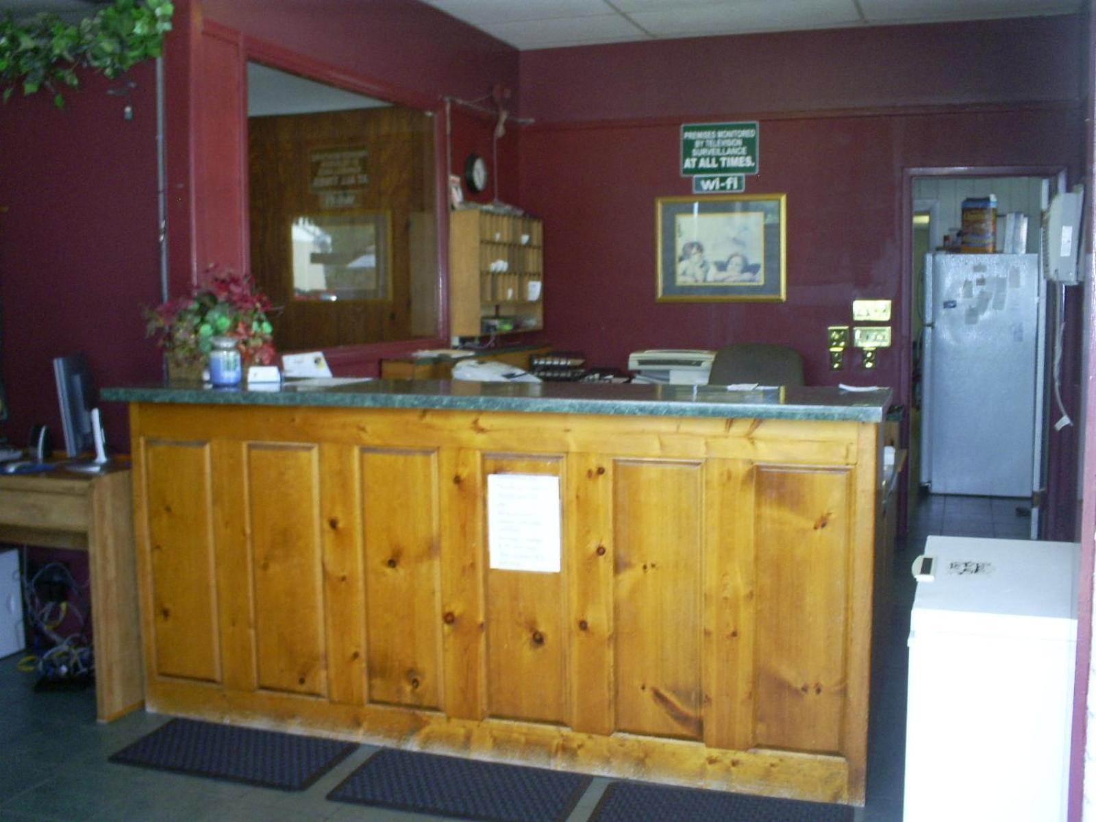 Crestview Inn Экстерьер фото